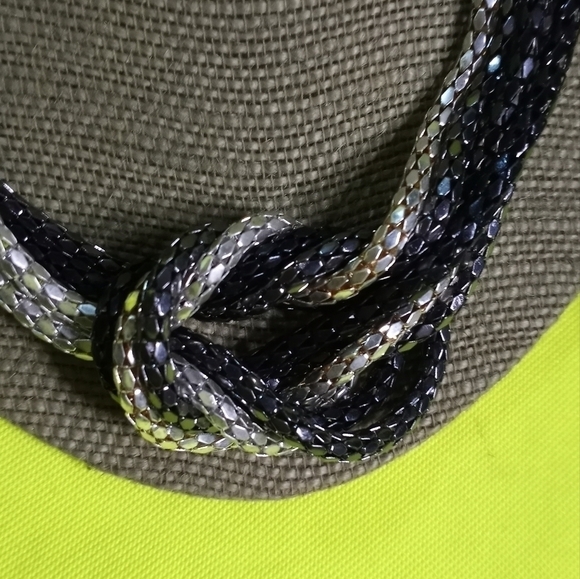 Two tone black silvertone mesh multi layer knot necklace - Picture 4 of 4